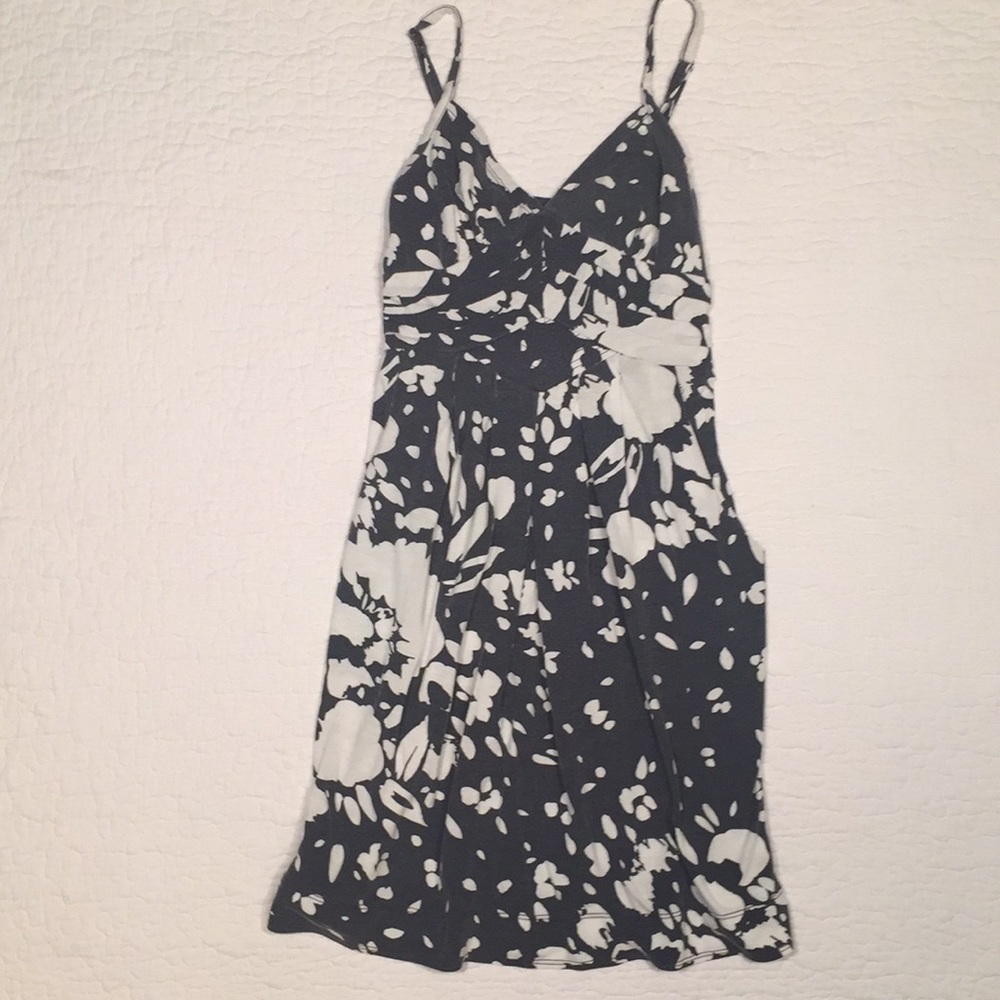 American Eagle - Floral Sundress w/ Great Details